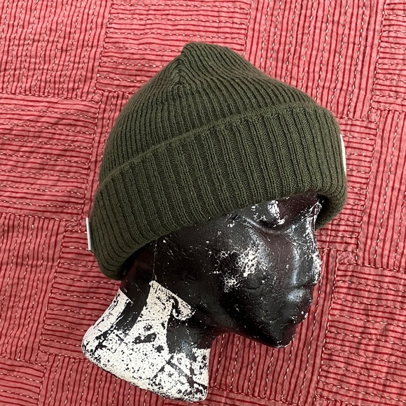 Satila merino wool blend army green Knit Beanie - knit in Sweden - Picture 16 of 16